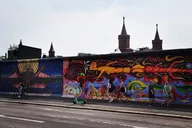 Berlin Private Tour East and West by Car thumbnail 4