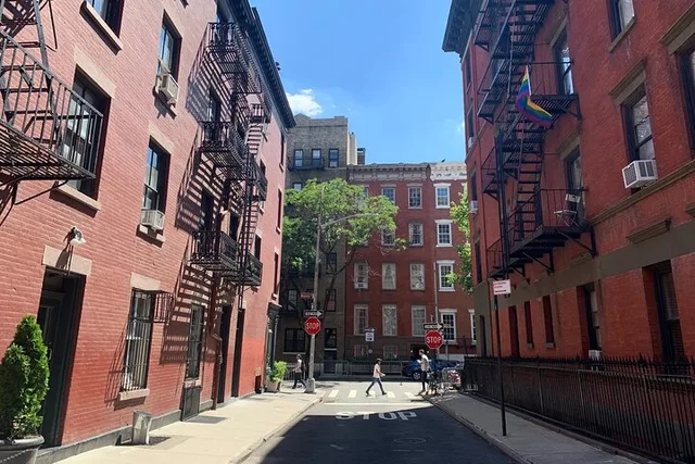 New York City Neighborhoods Tour in French - Image 5