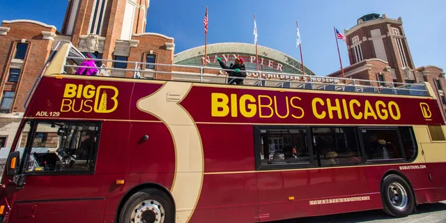 Chicago Hop-On Hop-Off Open-Top Bus Tour - Image 3