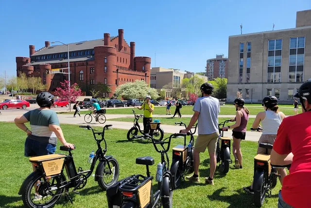 Madison E-Bike Guided Tour - Image 4