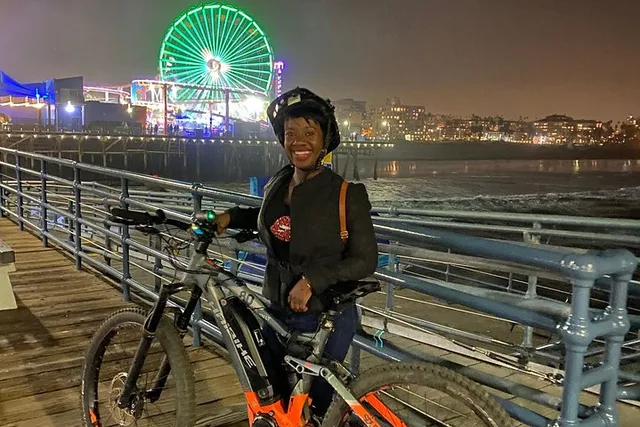 Santa Monica e-Bike Coastal Beach Tour - Image 5