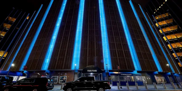 New York City Rangers Game at Madison Square Garden - Image 5