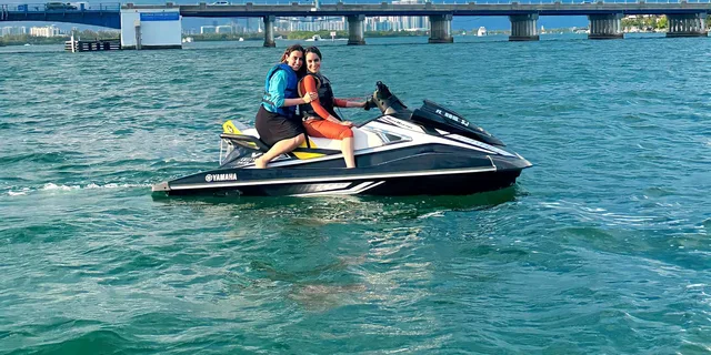 Miami Sea Adventure Jetski Rental and Boat Tour - Image 4