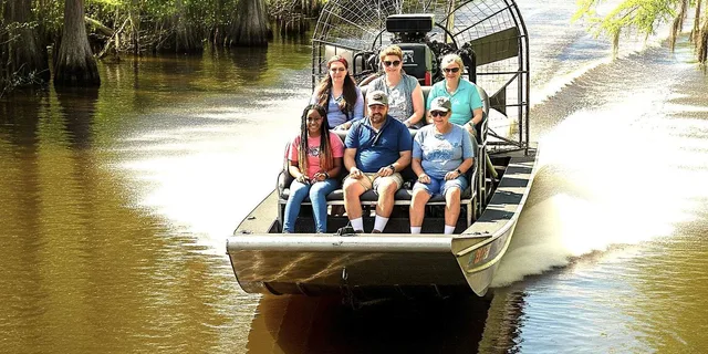 Miami Everglades Airboat & Wildlife Experience - Image 6