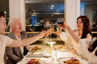New York City Manhattan Dining Cruise thumbnail 3