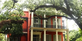 New Orleans Garden District Walking Tour