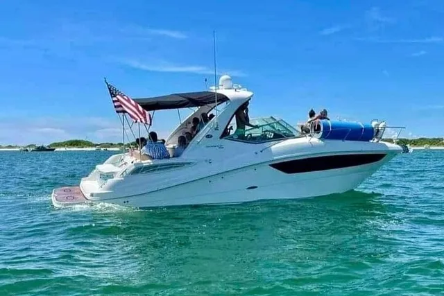 St. Petersburg Yacht Party Cruise to Shell Key - Image 4