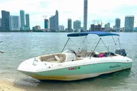 Miami Self-Drive Boat Rental thumbnail 2