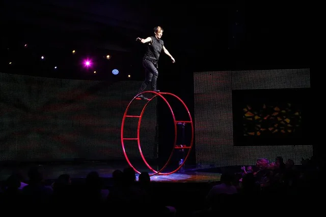 Las Vegas Variety Show at Planet Hollywood 75 min - Image 6