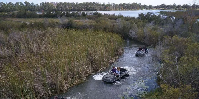 Clermont Amphibious Mucky Duck Tour 1 hr - Image 3