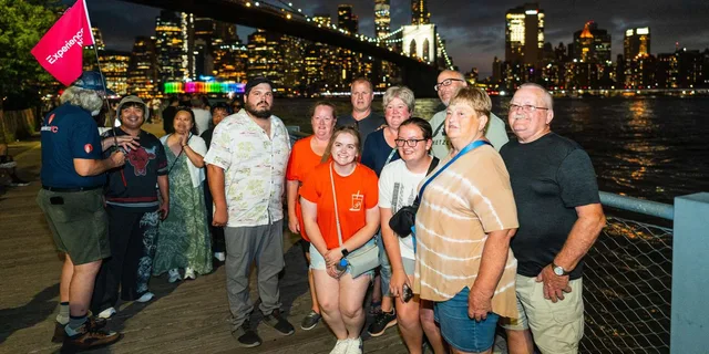 New York City Night Bus Tour - Image 5