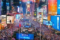 New York City Holiday Lights Bus Tour thumbnail 5