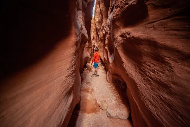 Buckskin Gulch Slot Canyon Tour via Wire Pass - Image 2