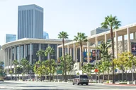 Los Angeles Celebrity Homes and Film Locations Tour thumbnail 2