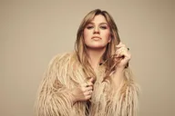 Las Vegas Kelly Clarkson Studio Sessions thumbnail 1