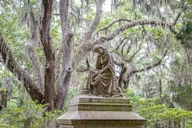 Savannah Cemetery and Historic Site Tour thumbnail 2