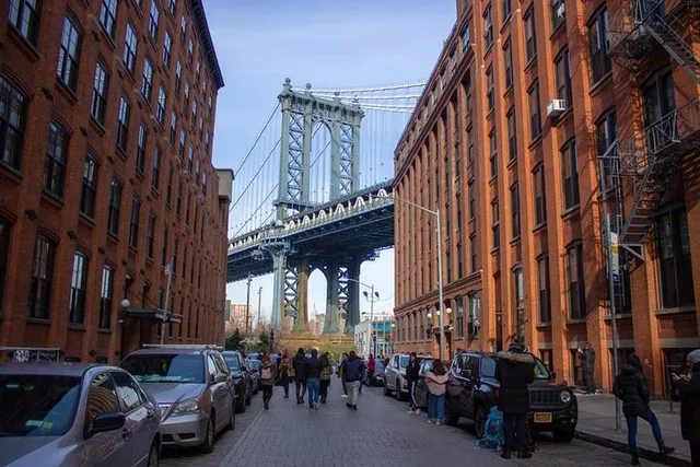 Brooklyn Sightseeing Tour with Private Driver - Image 1