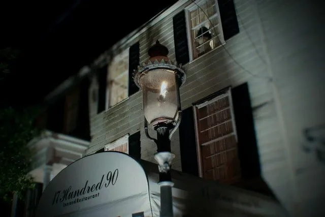 Savannah Ghost Walking Tour by Local Author - Image 5