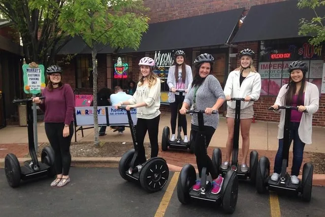 Kansas City Segway Art Tour 90 min - Image 1
