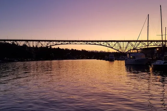 Seattle Sightseeing Cruise BYOB 1 hr - Image 6