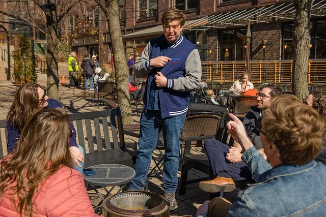 Minneapolis Bar Crawl: Hidden Bars & Stories - Image 6