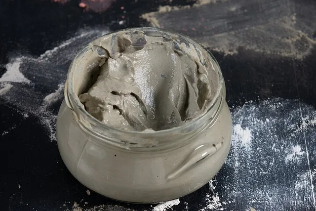 Savannah Clay Mask Workshop - Image 4