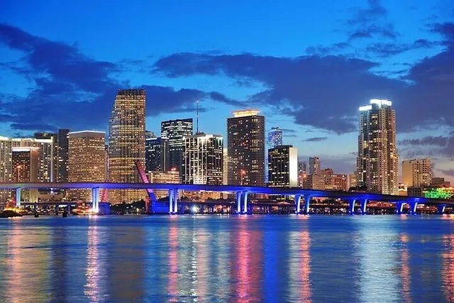 Miami Boat Party with DJ and Drinks 80 min - Image 4