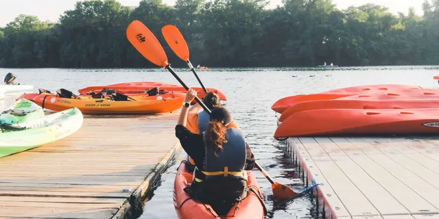 Austin Kayak Rental on Lady Bird Lake - Image 5