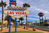 Las Vegas Downtown Walking Tour thumbnail 1