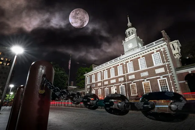 Philadelphia Ghosts Haunted Pub Crawl - Image 1