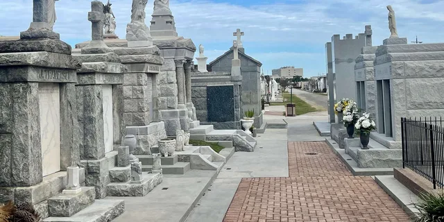 New Orleans St. Louis Cemetery #3 Walking Tour - Image 2