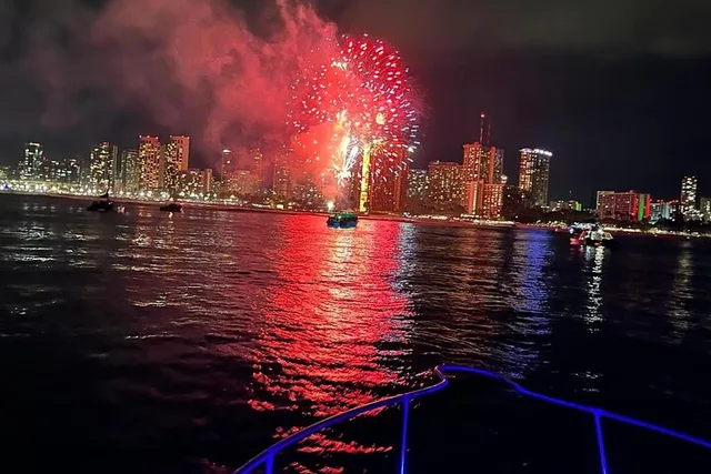 Waikiki Sunset & Fireworks Cruise - Image 1