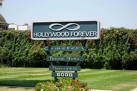 Hollywood Celebrity Scandals and Cemeteries Tour thumbnail 6