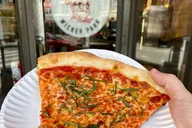Chicago Pizza Crawl in Bucktown thumbnail 5