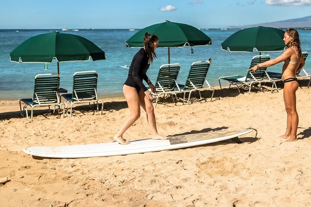 Waikiki Group Surf Lesson - Image 2
