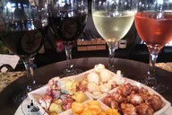 Daytona Beach Dive Bar and Wine Tour thumbnail 5