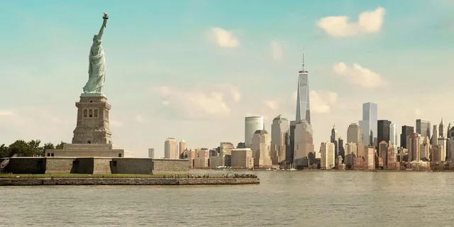 New York Statue of Liberty and Ellis Island Guided Tour - Image 2