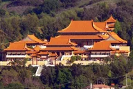 Los Angeles Hindu Temple and Buddhist Monastery Tour thumbnail 4