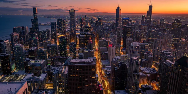 Chicago Magnificent Mile Walking Tour - Image 3