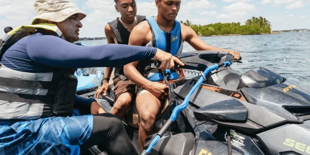 Miami Biscayne Bay Jet Ski Rental with Free Boat Ride - Image 3