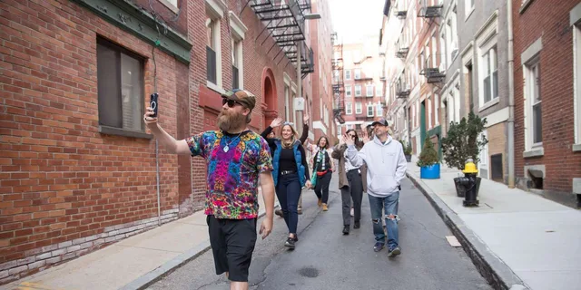 Boston Pizza, Beer, and Paul Revere Tour - Image 6