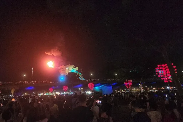 Da Nang Nightlife Tour with Dinner & Dragon Fire Show - Image 1