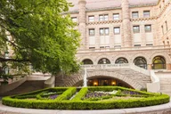 New York Central Park Walking Tour with Transfers thumbnail 6