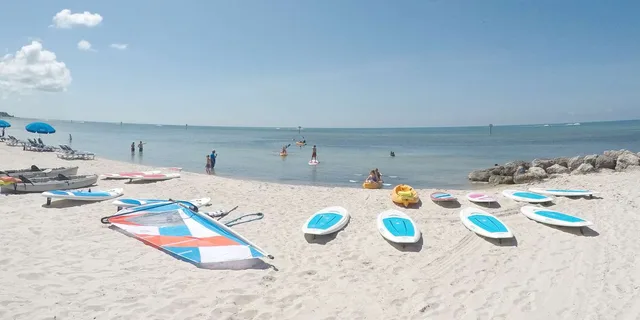 Key West Beach Pass with Parasailing - Image 6