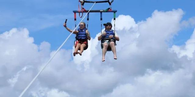 Destin Parasailing Adventure - Image 4