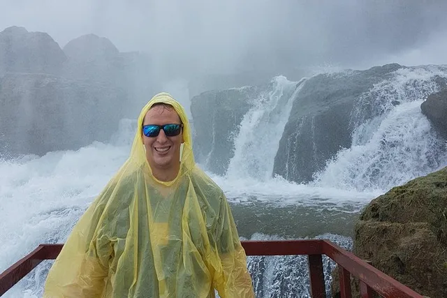 Niagara Falls Maid of the Mist and Cave Adventure - Image 6