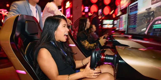 Denver F1 Racing Simulator Experience 1 hr - Image 2