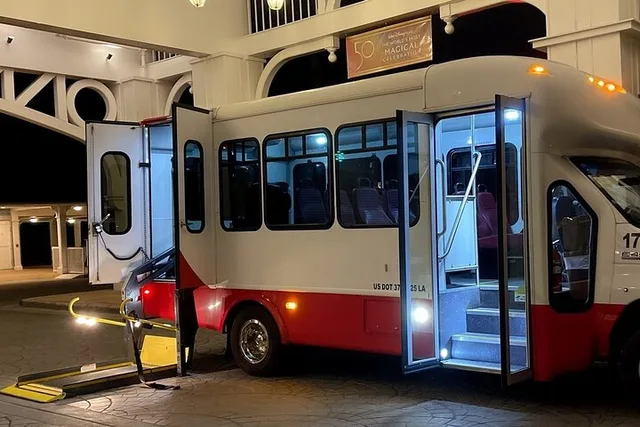 Orlando Airport to Hotels ADA Accessible Transfer - Image 5