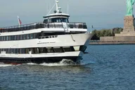 New York City 4th of July Fireworks Yacht Cruise thumbnail 2