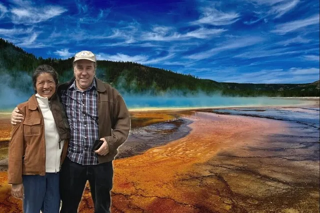 Cody Yellowstone Hot Spots Lower Loop Tour - Image 4